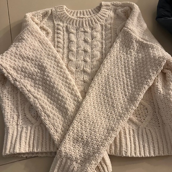 Cream Sweater, Garage - Picture 1 of 2